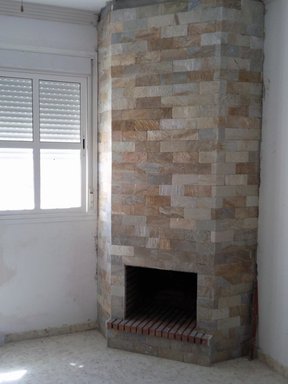 ME ENSEÑAIS VUESTRAS CHIMENEAS EN PIEDRA DE ESTILO MODERNO | Decorar tu