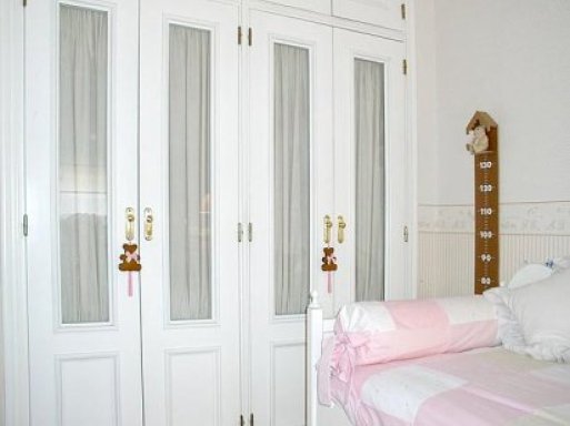 armarios con puertas de cristal con cocina | Decorar tu casa es