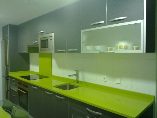 cocina verde y blanca | Decorar tu casa es facilisimo.com