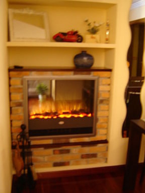 decorar una zona de tu salon con falsa chimenea | Hacer bricolaje es