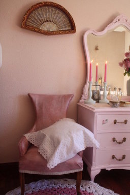 Un conjunto de candelabros | Decorar tu casa es facilisimo.com