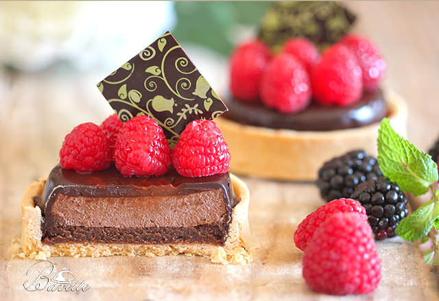 Tartaletas de mousse de chocolate y frambuesa