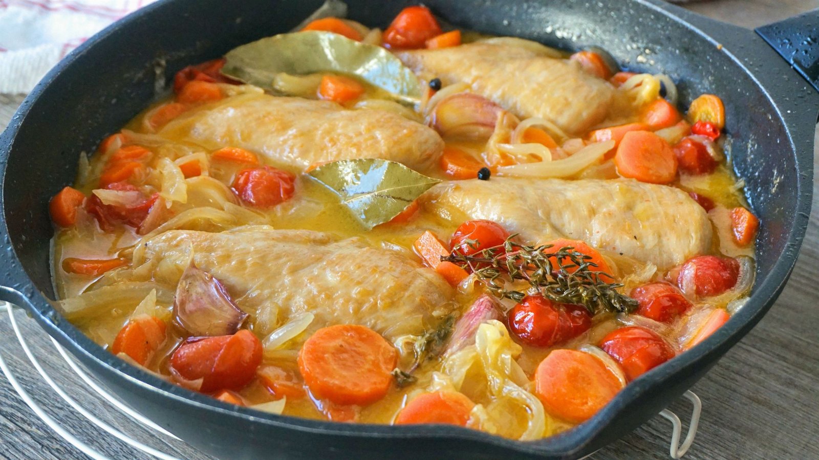 Pechugas de pollo en escabeche. ¡Receta fácil y rápida!