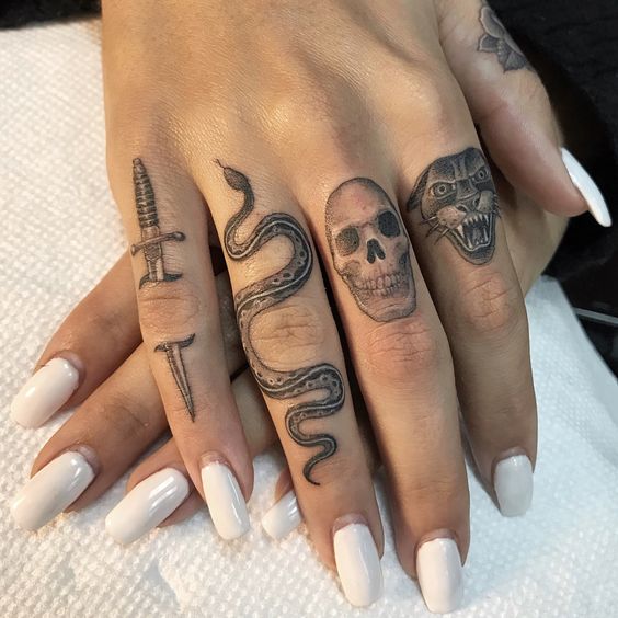 Chicas Tatuajes Dedos (6)