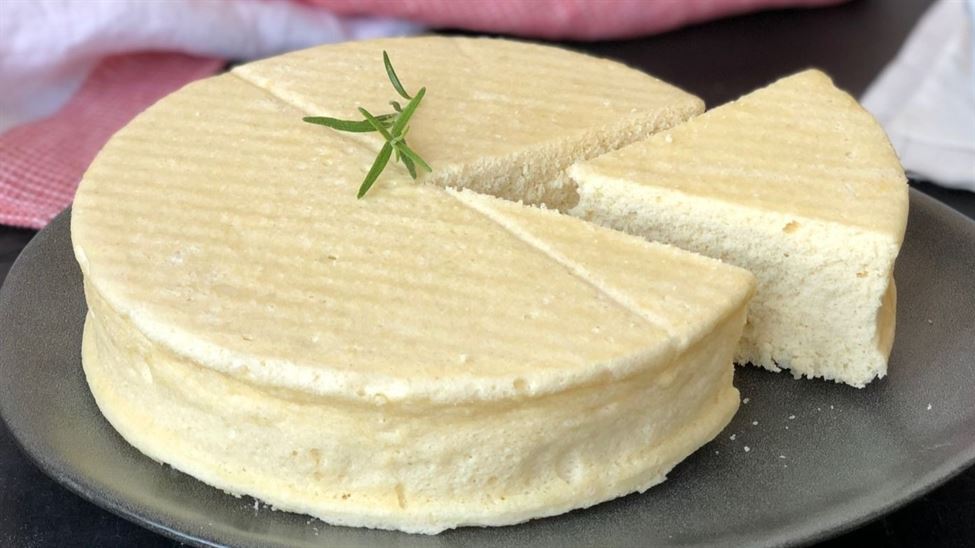 Bizcocho esponjoso de 3 ingredientes en 5 minutos. SIN HORNO