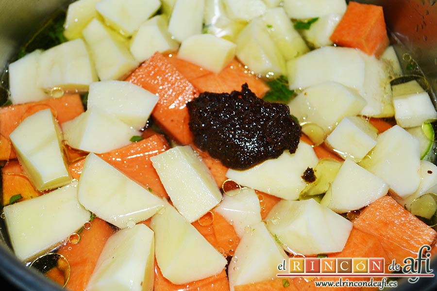 Crema de verduras con curry, añadir una buena cucharada de curry