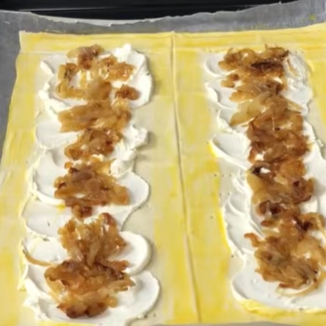 hojaldre de queso de cabra